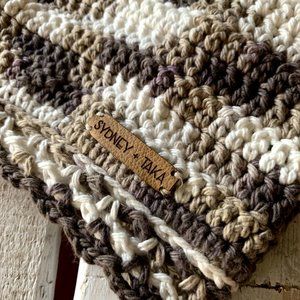 Boho-Chic Marble Earth ToneCrochet Crop Top